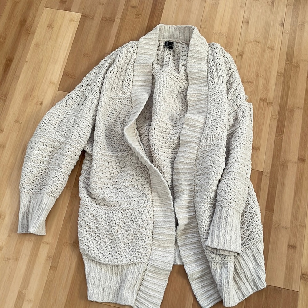 Knitted Creme colored Cradigan